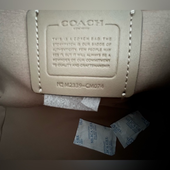 Coach Meadow Pebbled Leather Shoulder Bag Purse in SV/Chalk - Picture 12 of 16